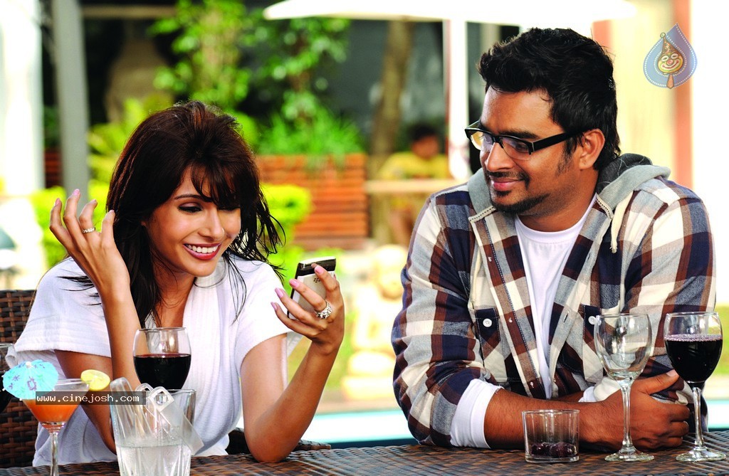 Jodi Breakers Movie Hot Stills - 31 / 39 photos