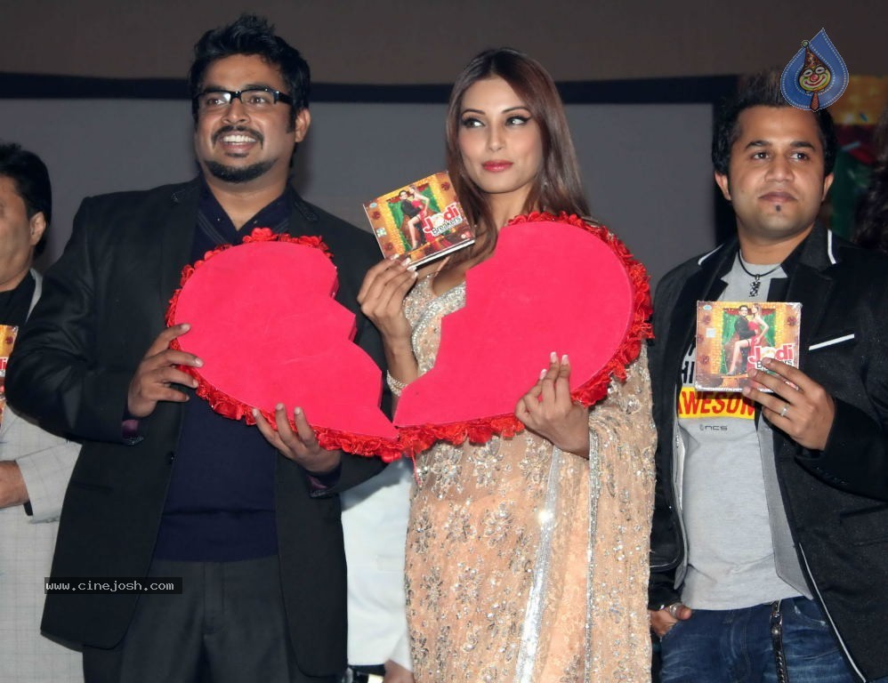 Jodi Breakers Movie Music Launch - 52 / 68 photos