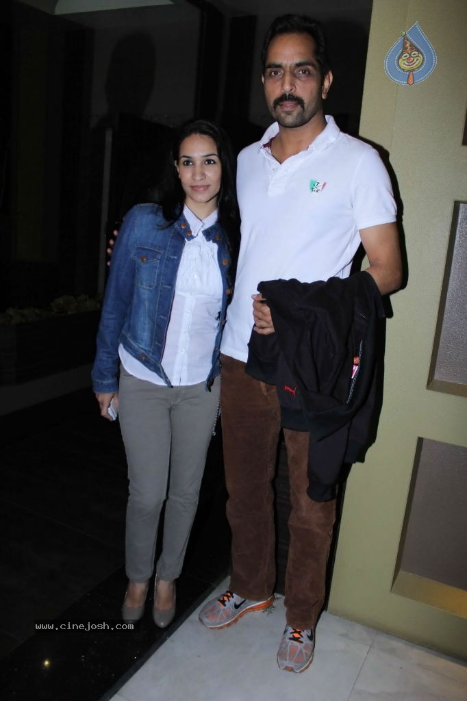 Juhi Chawla Launches Rajeev Paul Book - 38 / 78 photos