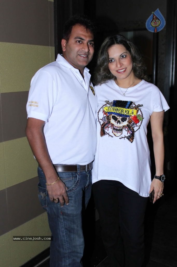 Juhi Chawla Launches Rajeev Paul Book - 56 / 78 photos