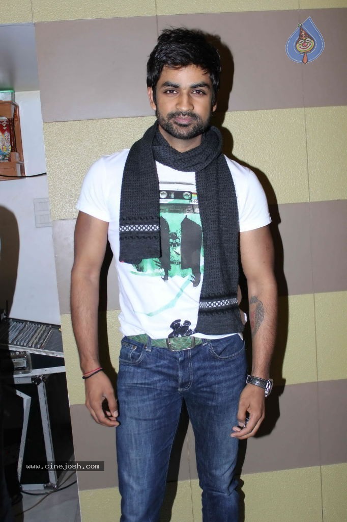 Juhi Chawla Launches Rajeev Paul Book - 69 / 78 photos