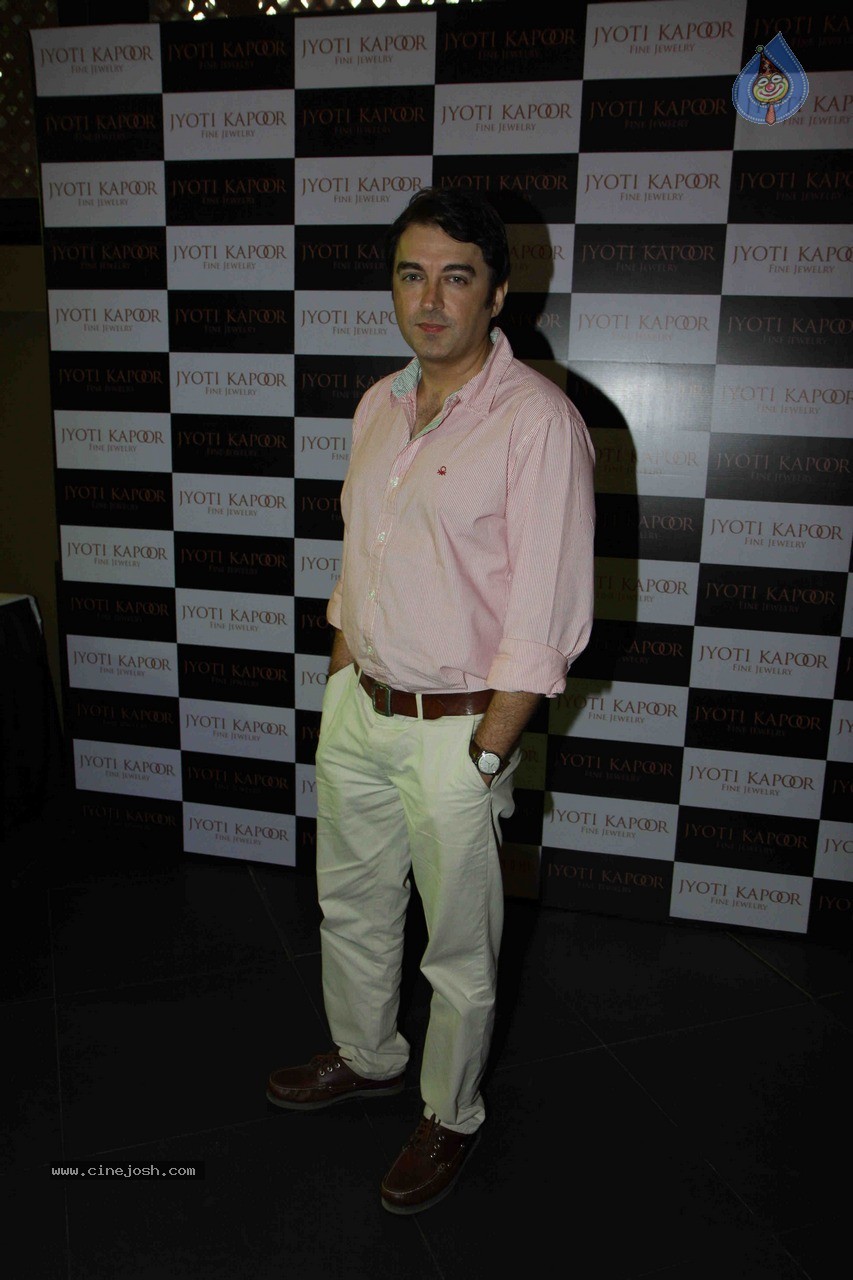 Jyothi Kapoor New York Based Jewellery Preview - 42 / 53 photos