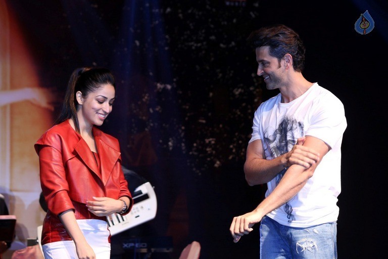 Kaabil Song Launch Photos - 22 / 41 photos