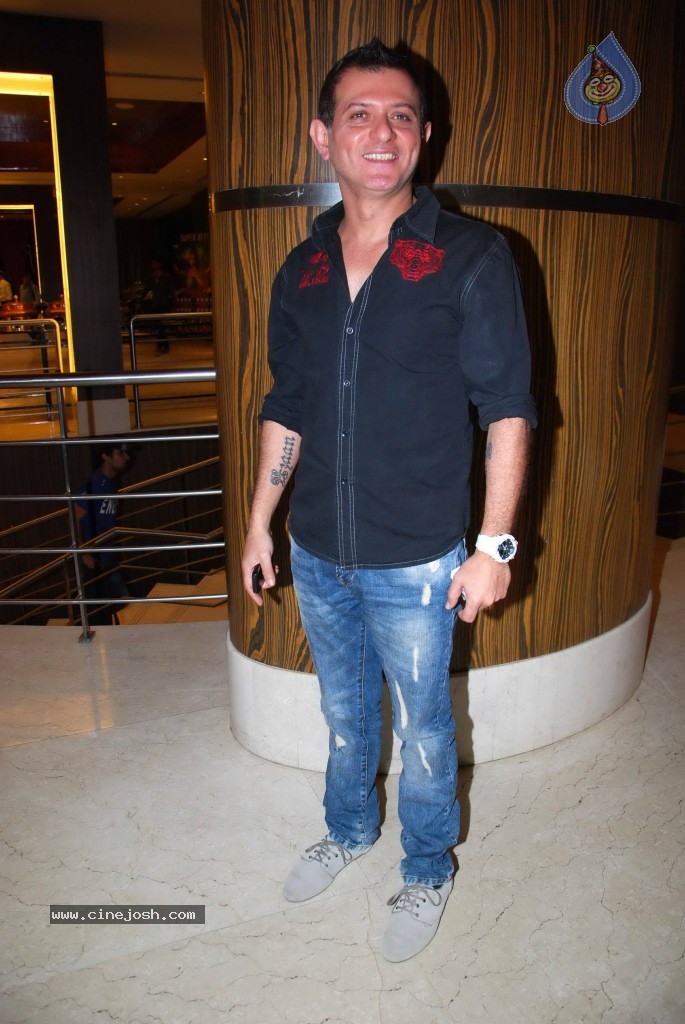 Kahaani Movie Success Party - 16 / 26 photos