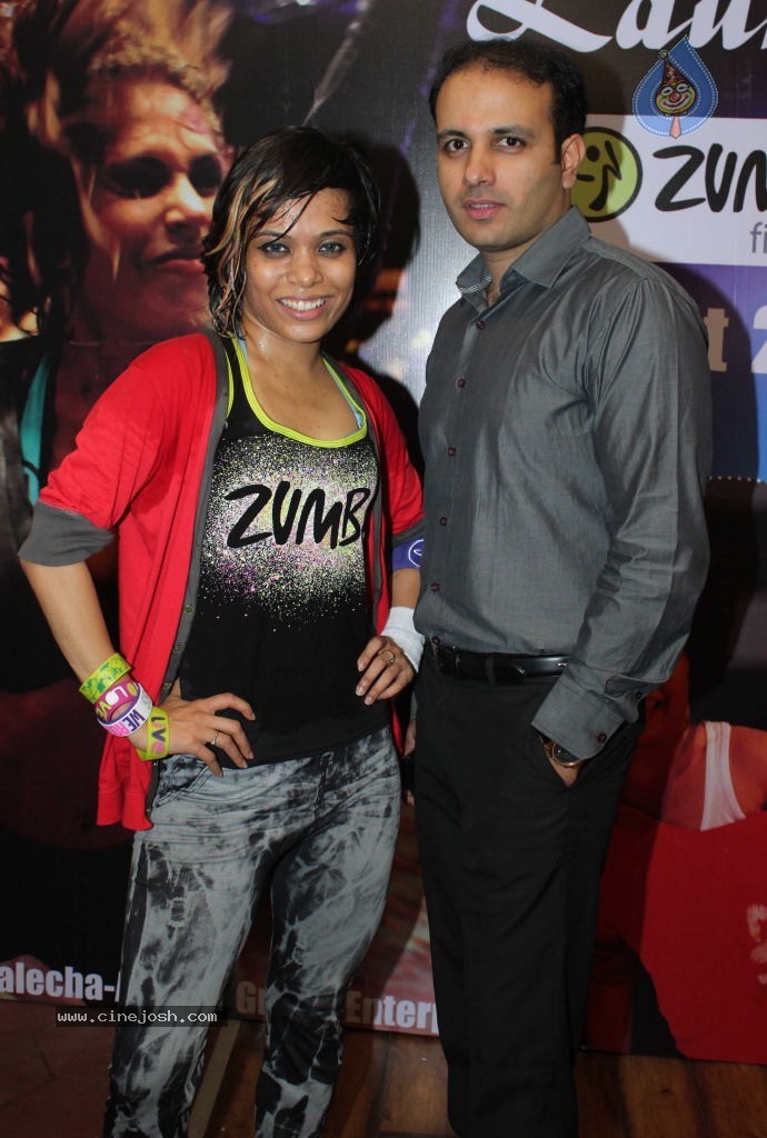 Kajal Agarwal at Zumba Session Gold Gym - 5 / 20 photos