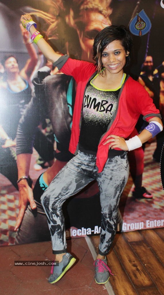 Kajal Agarwal at Zumba Session Gold Gym - 19 / 20 photos
