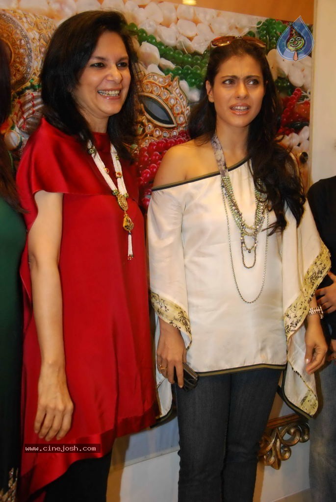Kajol Launches Malaga Bespoke - 11 / 31 photos