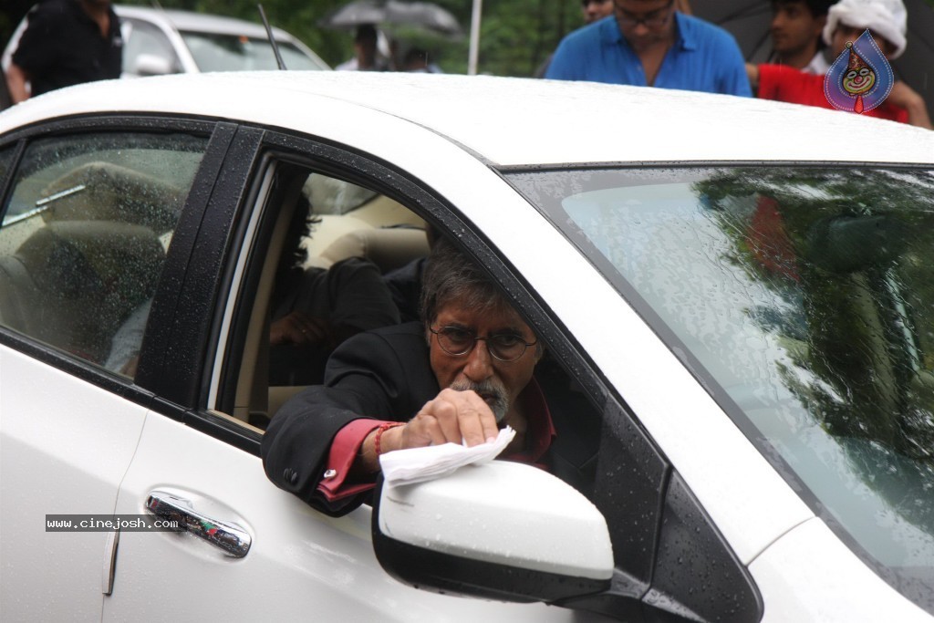 Kalyan Jewellers Ad Shoot - 18 / 44 photos