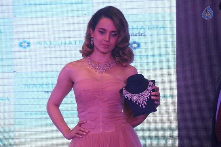 Kangana Ranaut at Nakshatra Jewellery Launch - 14 / 17 photos
