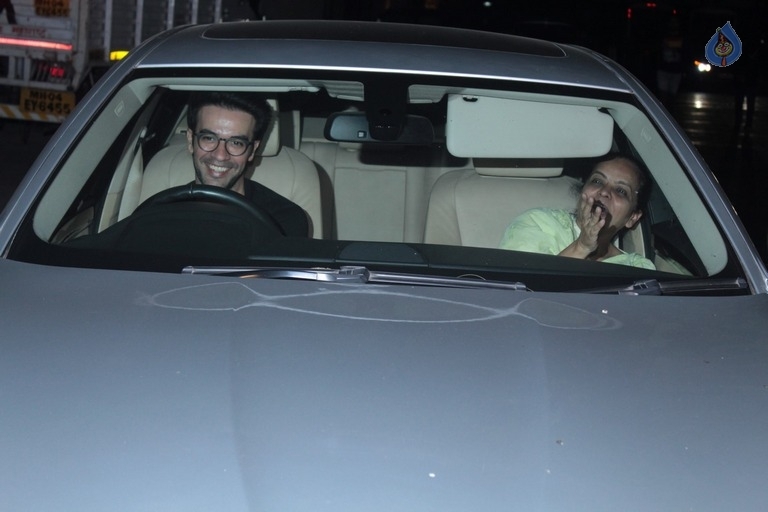 Karan Johar Host Baahubali 2 Screening at YRS - 14 / 16 photos