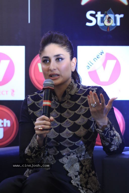 Kareena Kapoor as Vith U Mobile App Brand Ambassador - 10 / 48 photos