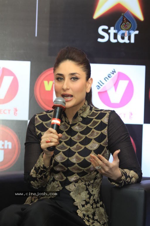 Kareena Kapoor as Vith U Mobile App Brand Ambassador - 17 / 48 photos