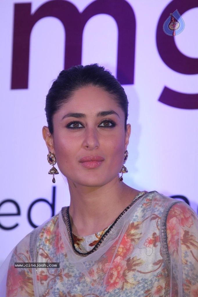 Kareena Launches Malabar Gold n Diamonds - 2 / 56 photos
