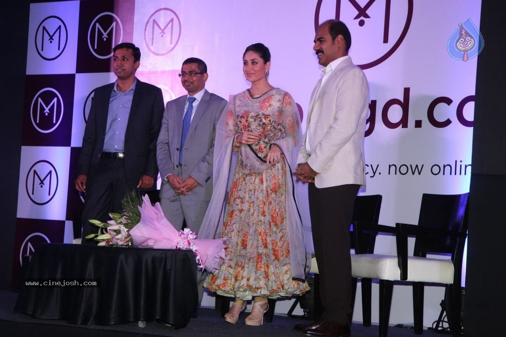 Kareena Launches Malabar Gold n Diamonds - 6 / 56 photos