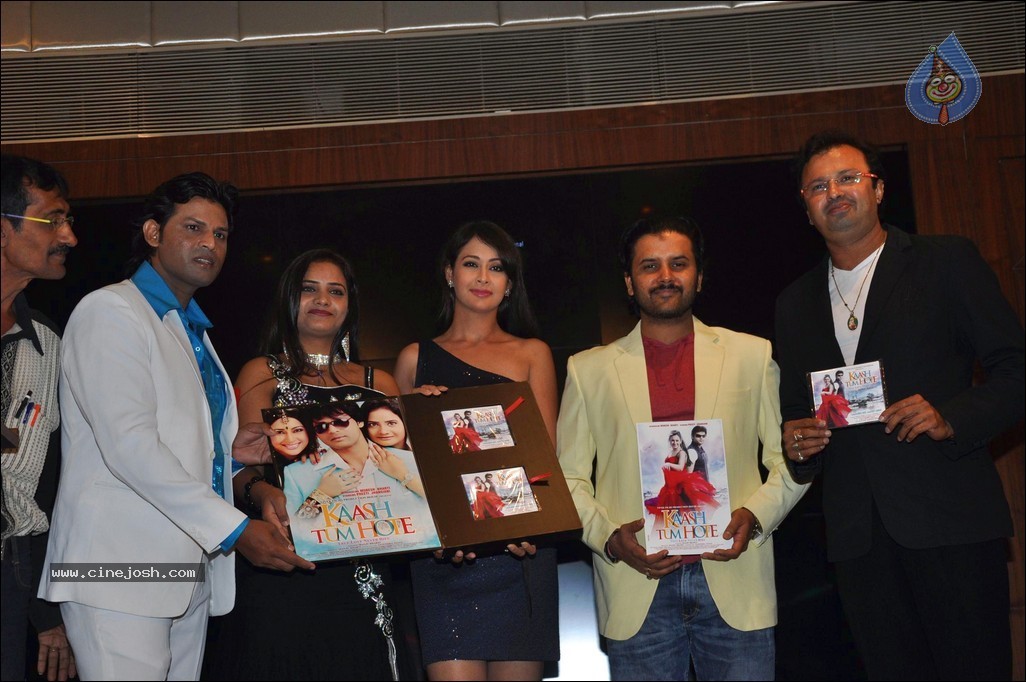 Kash Tum Hote Music Launch - 34 / 57 photos