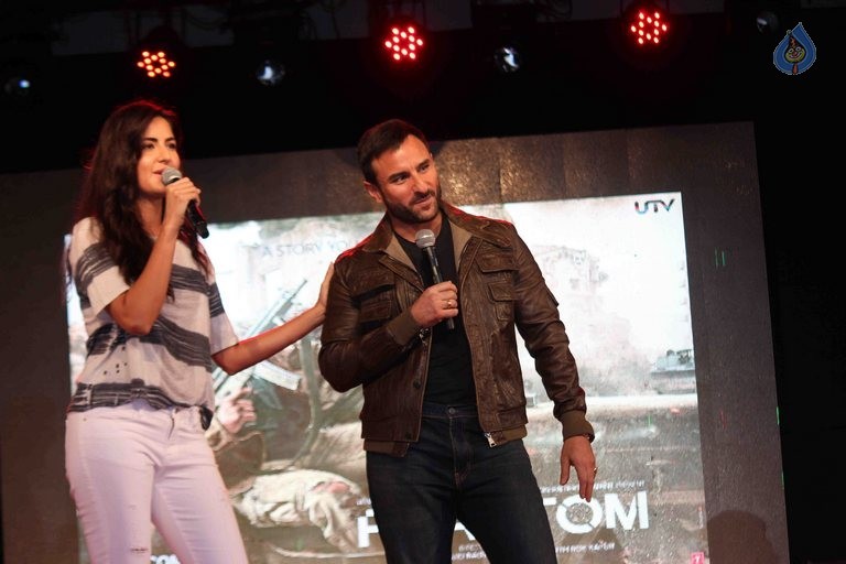 Katrina and Saif Promotes Phantom  - 20 / 21 photos