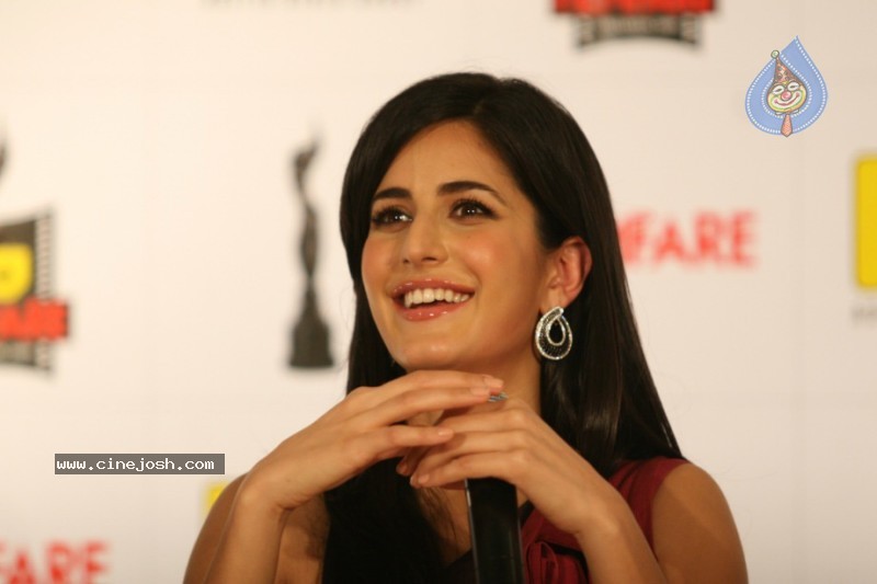 Katrina at 55th Idea Filmfare Awards 2010 Press Meet - 20 / 37 photos