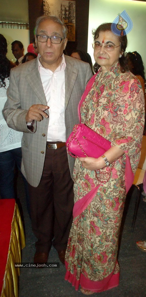 Katrina at Teal n Pink Awareness Event - 9 / 22 photos