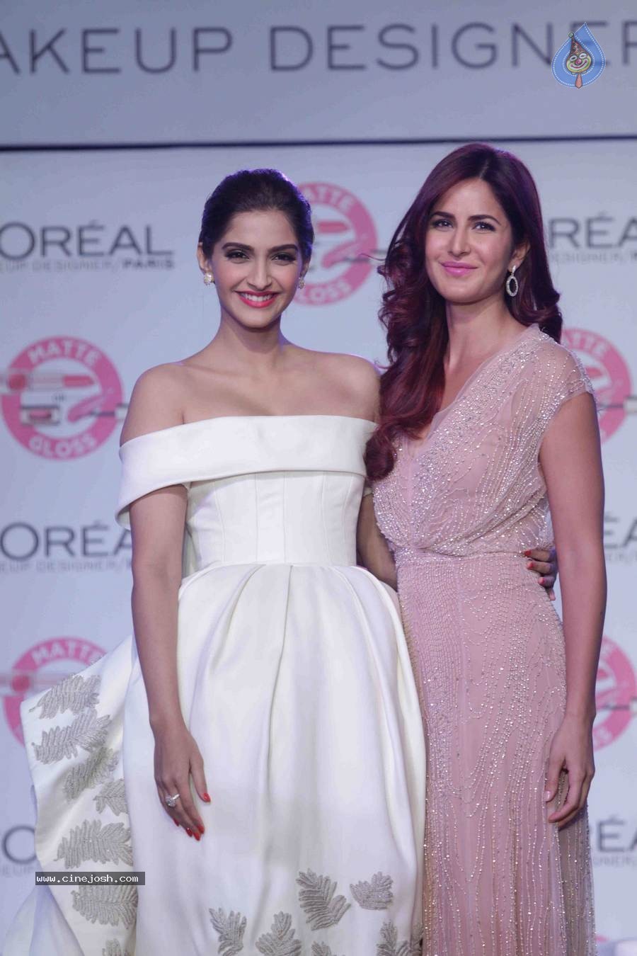 Unveil the L'Oreal Paris New Cannes Collection Launch - 23 / 35 photos