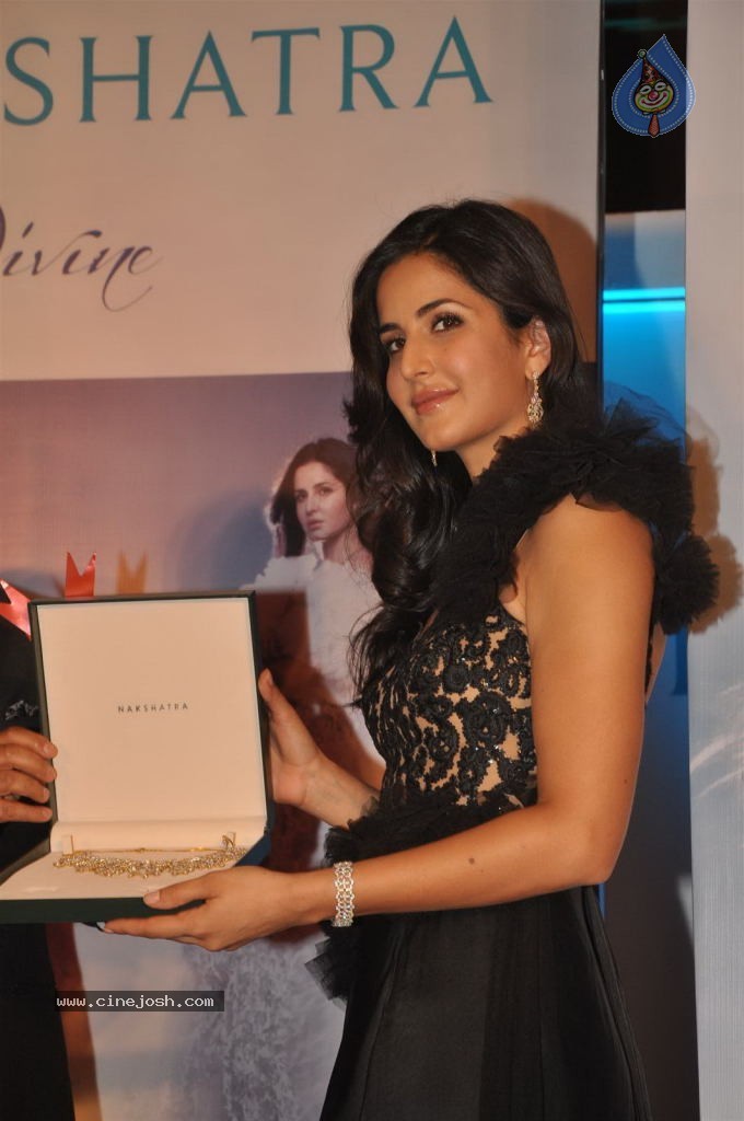 Katrina Kaif at Unveils New Nakshatra Logo Launch - 21 / 44 photos