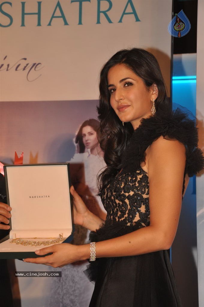 Katrina Kaif at Unveils New Nakshatra Logo Launch - 24 / 44 photos