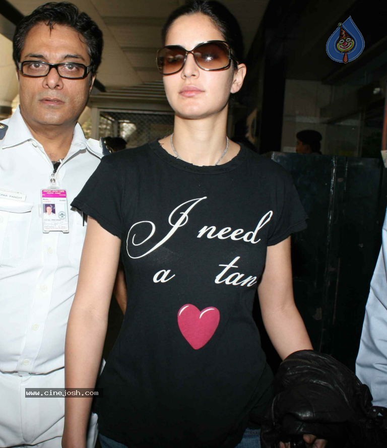 Katrina Kaif Latest Stills - 7 / 19 photos