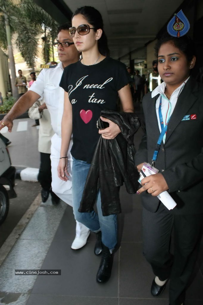 Katrina Kaif Latest Stills - 17 / 19 photos