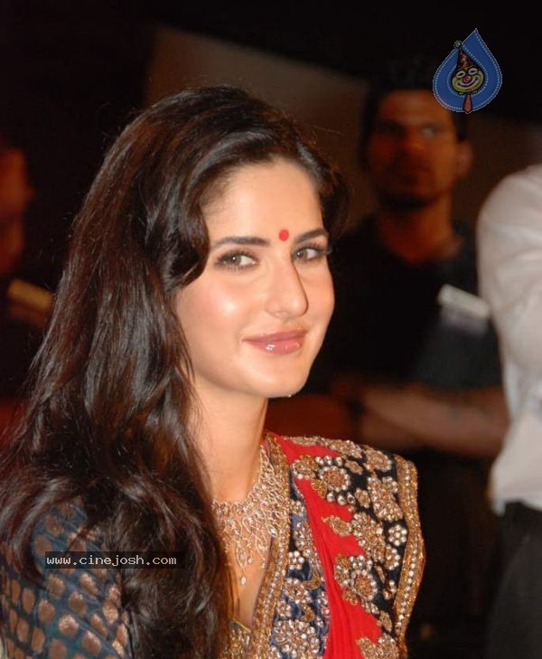 Katrina Kaif Launches Nakshatra Colletions - 31 / 43 photos