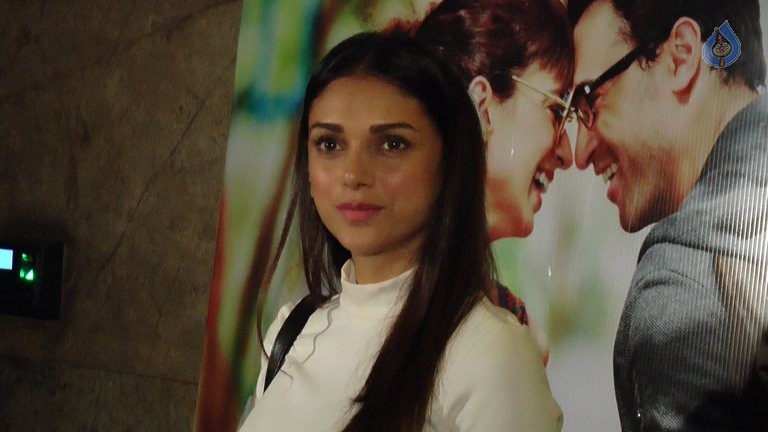 Katti Batti Film Special Screening  - 25 / 30 photos