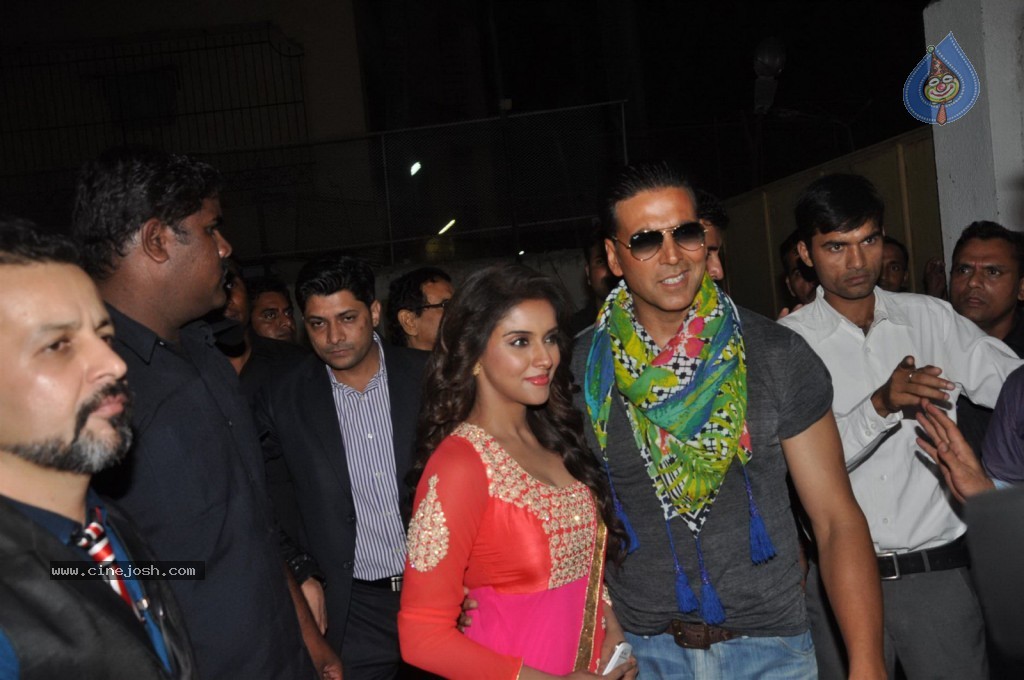 Khiladi 786 Promotional Event - 58 / 66 photos