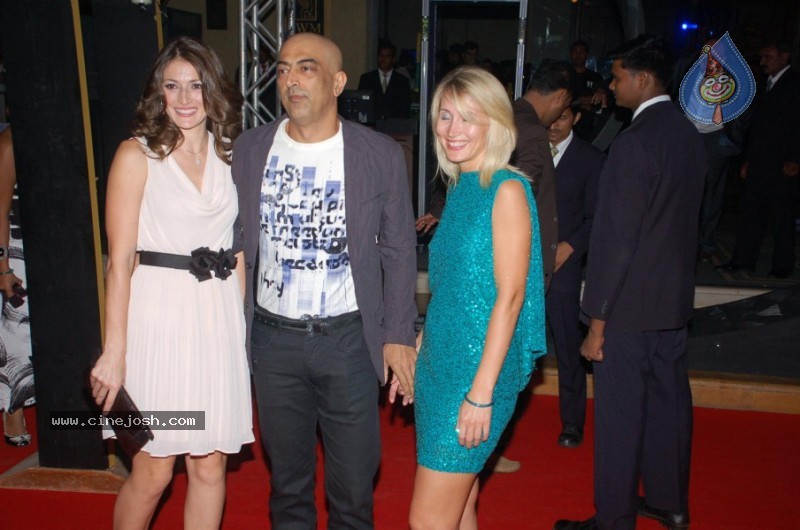 KKR Team and Singer Akon at XXX Energy Drink Party - 25 / 33 photos