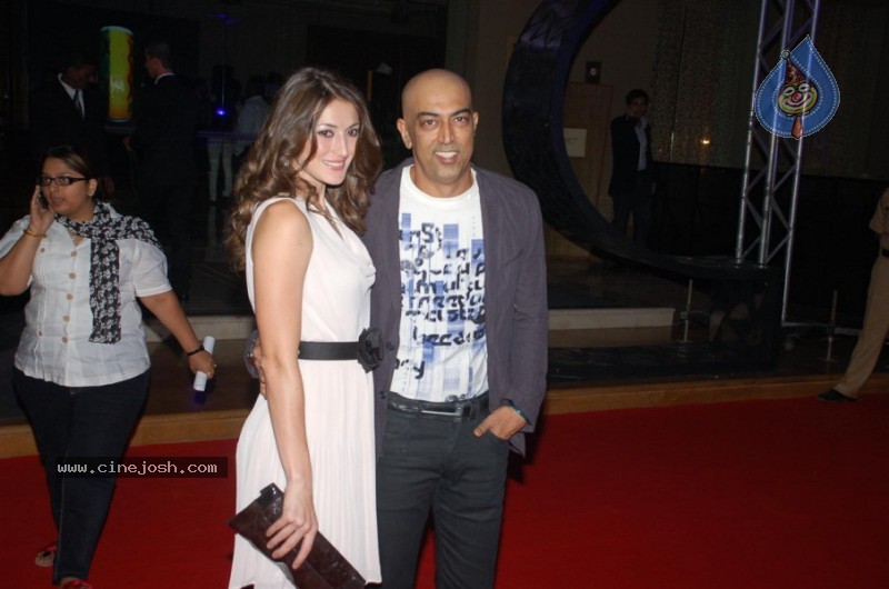 KKR Team and Singer Akon at XXX Energy Drink Party - 27 / 33 photos