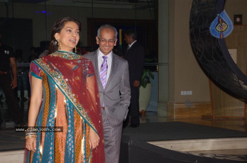 KKR Team and Singer Akon at XXX Energy Drink Party - 31 / 33 photos