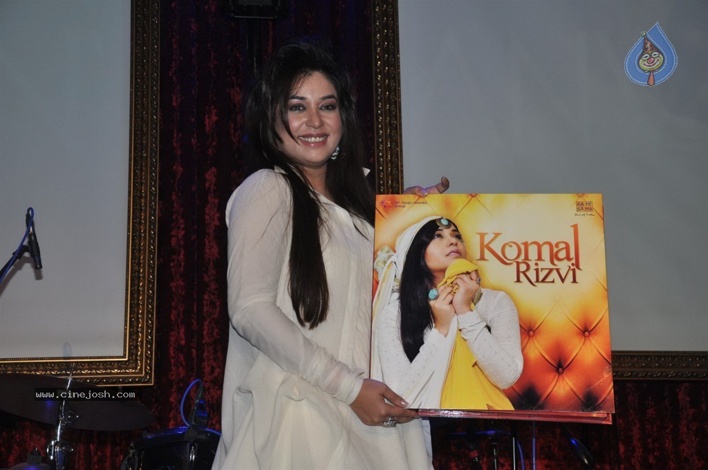 Komal Rizvi Album Launch Event - 5 / 34 photos