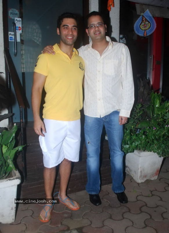 Kushal Punjabi Birthday Bash - 12 / 47 photos