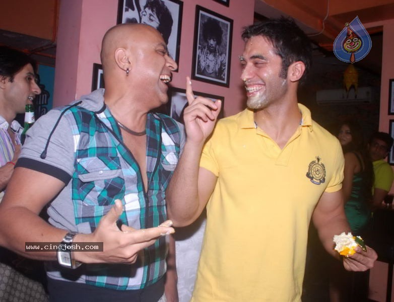 Kushal Punjabi Birthday Bash - 19 / 47 photos