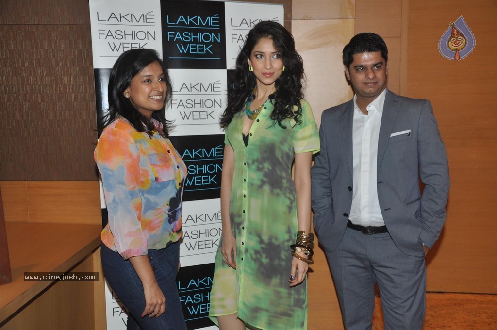 Lakme Fashion Week 2014 Press Meet - 50 / 89 photos