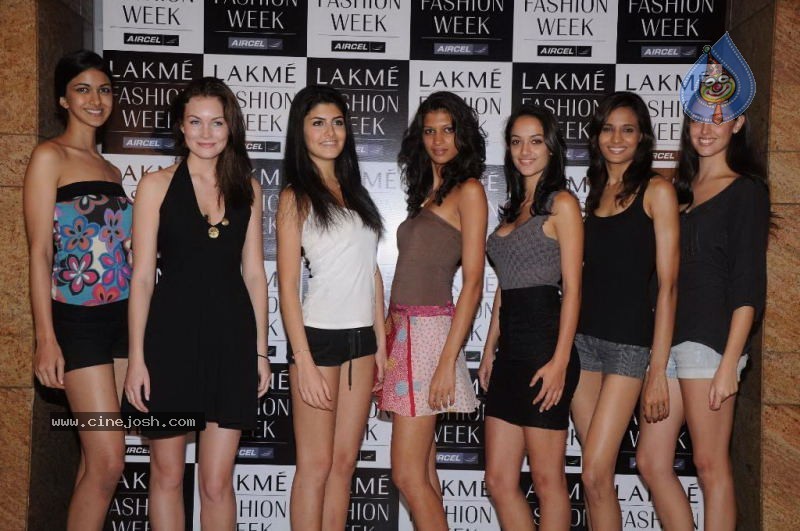 Lakme Fashion Week Auditions - 48 / 88 photos