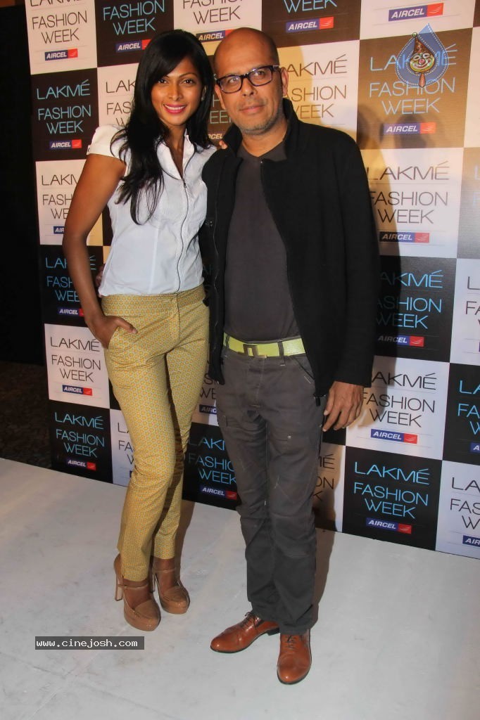 Lakme Fashion Week Auditions 2012 - 22 / 37 photos