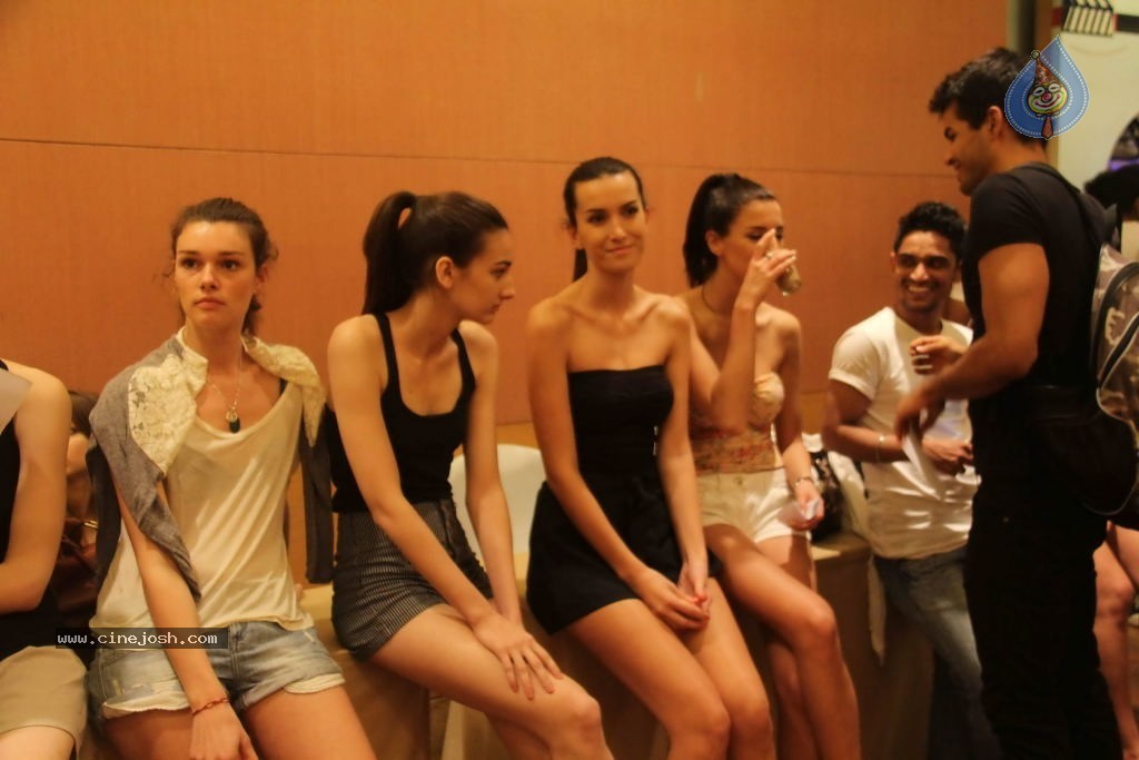 Lakme Fashion Week Auditions 2012 - 32 / 37 photos
