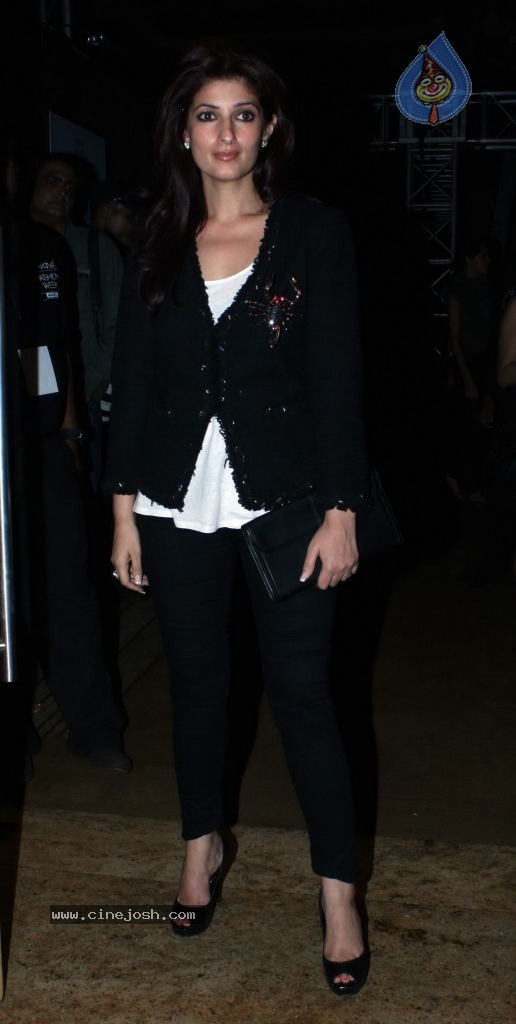 Lakme Fashion Week Day 1 Guests - 19 / 100 photos