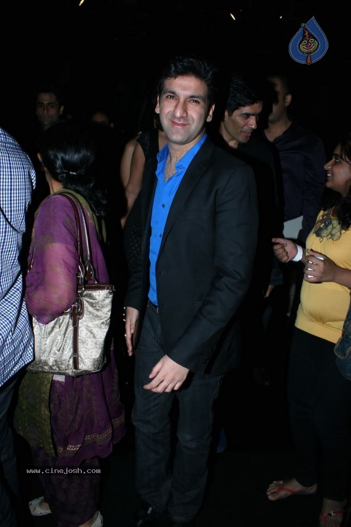 Lakme Fashion Week Day 1 Guests - 39 / 100 photos