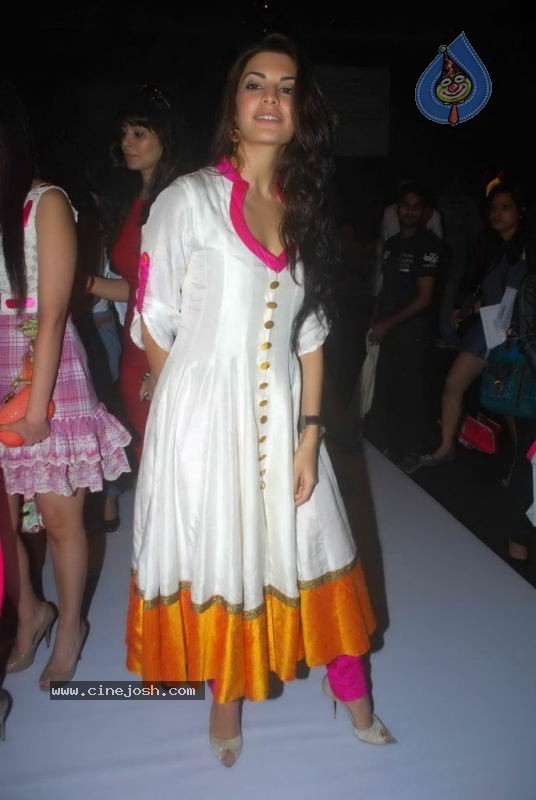 Lakme Fashion Week Day 2 Guests - 61 / 82 photos