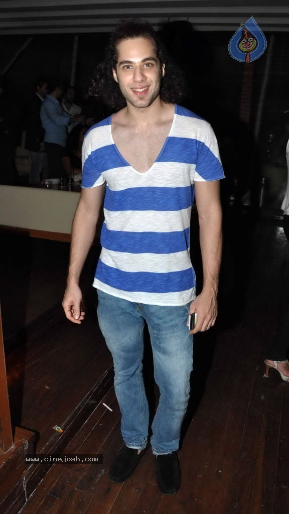 Lakme Fashion Week Day 2 Guests - 6 / 89 photos