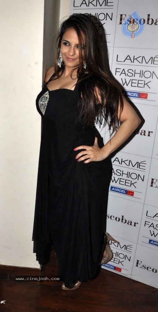 Lakme Fashion Week Day 2 Guests - 50 / 89 photos