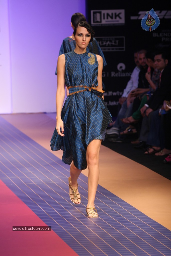 Lakme Fashion Week Day 3 All Shows - 6 / 149 photos