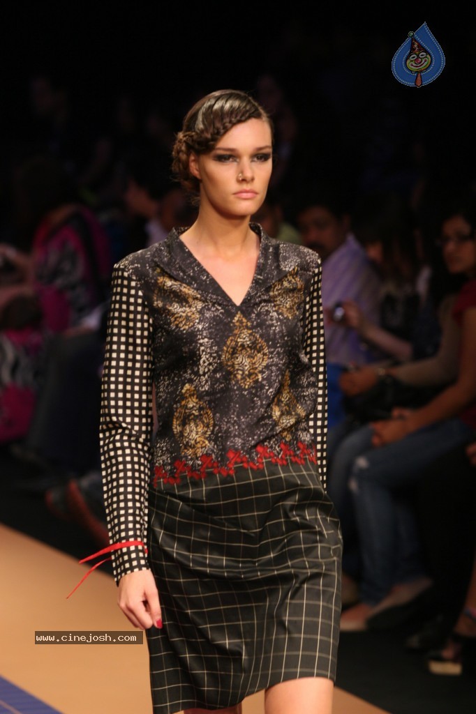 Lakme Fashion Week Day 3 All Shows - 23 / 149 photos