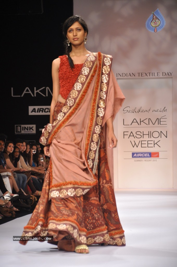 Lakme Fashion Week Day 3 All Shows - 94 / 149 photos