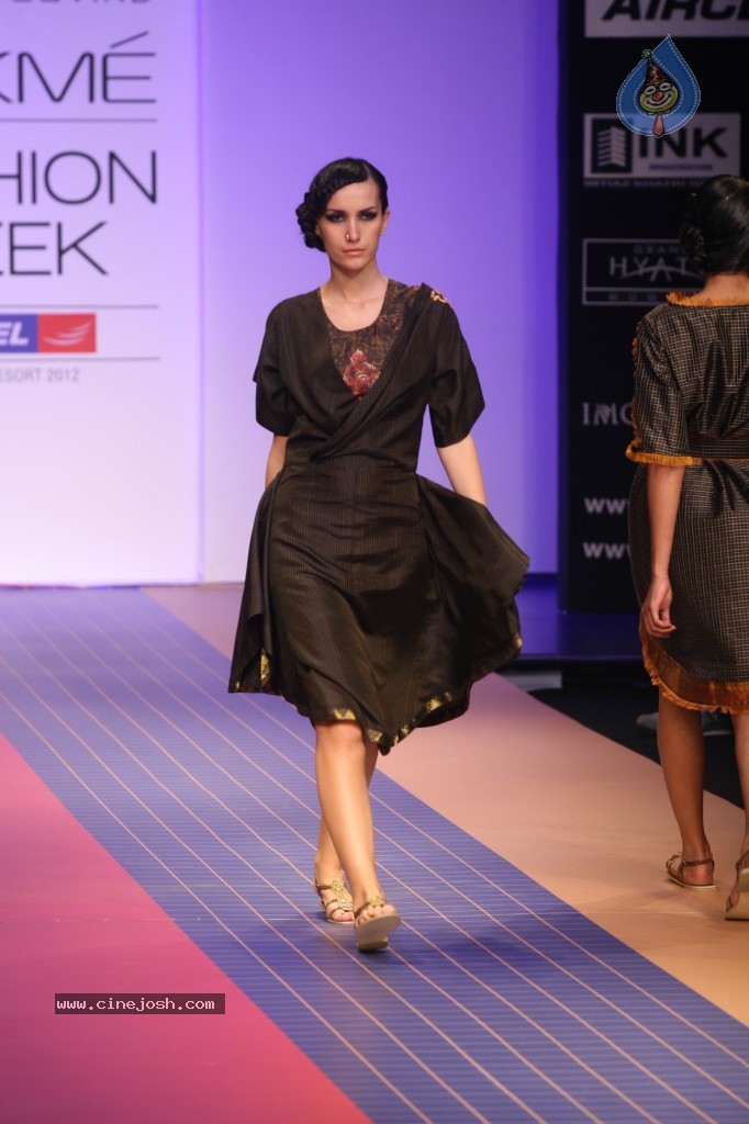 Lakme Fashion Week Day 3 All Shows - 115 / 149 photos