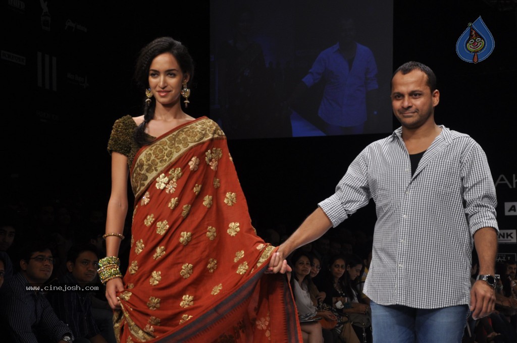 Lakme Fashion Week Day 3 All Shows - 118 / 149 photos